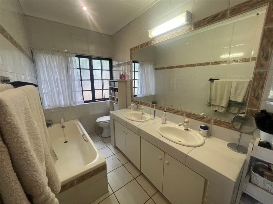 4 Bedroom Property for Sale in Oriel Gauteng