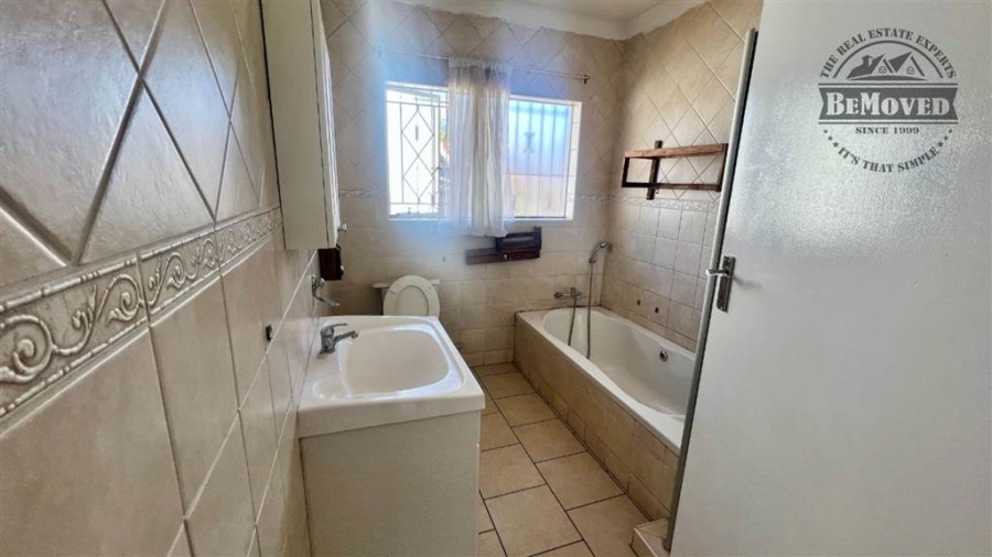 4 Bedroom Property for Sale in Farrarmere Gauteng