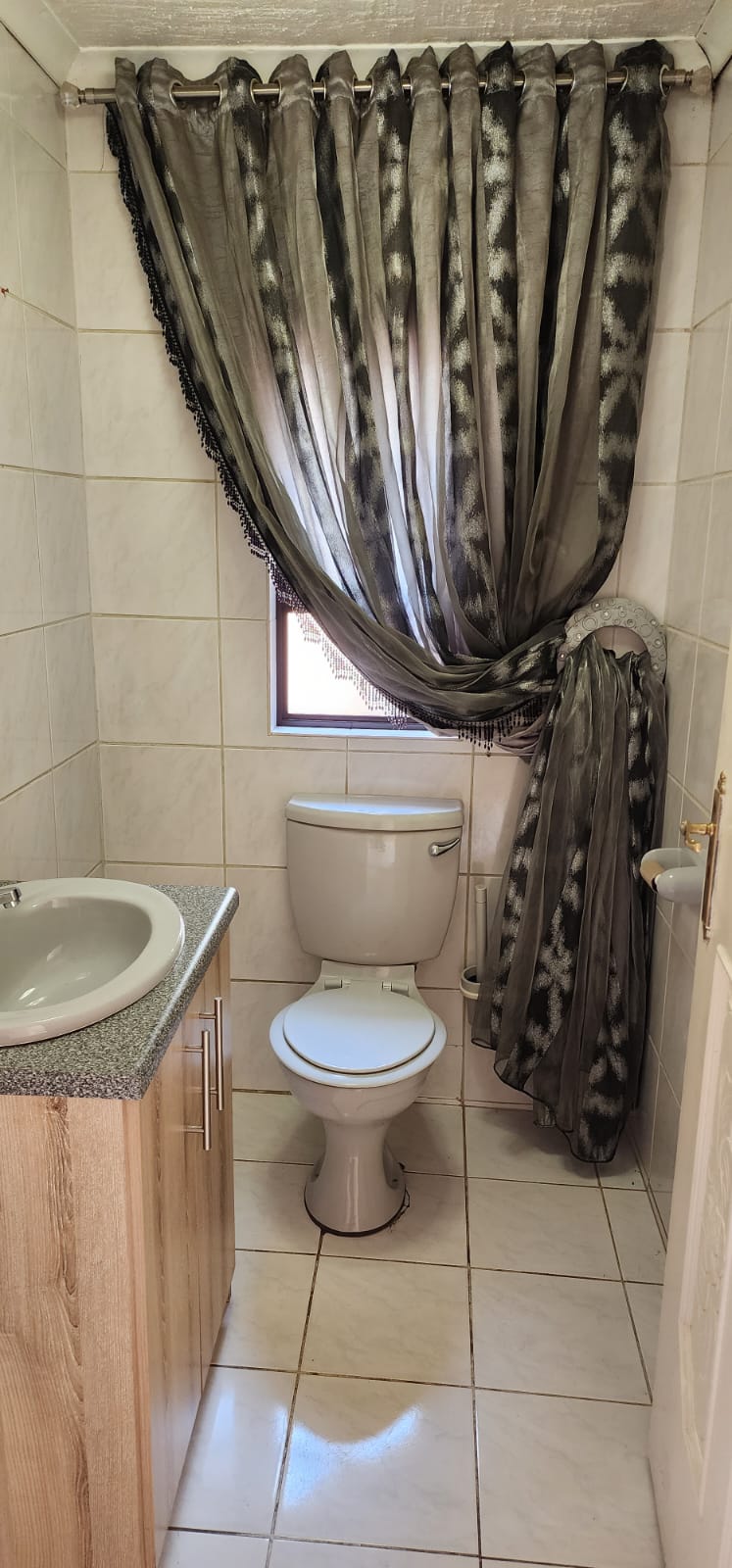 5 Bedroom Property for Sale in Kenmare Gauteng