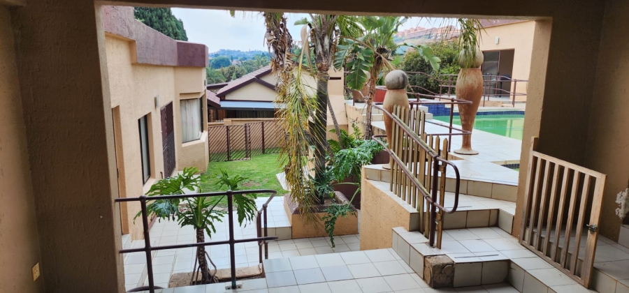 5 Bedroom Property for Sale in Kenmare Gauteng