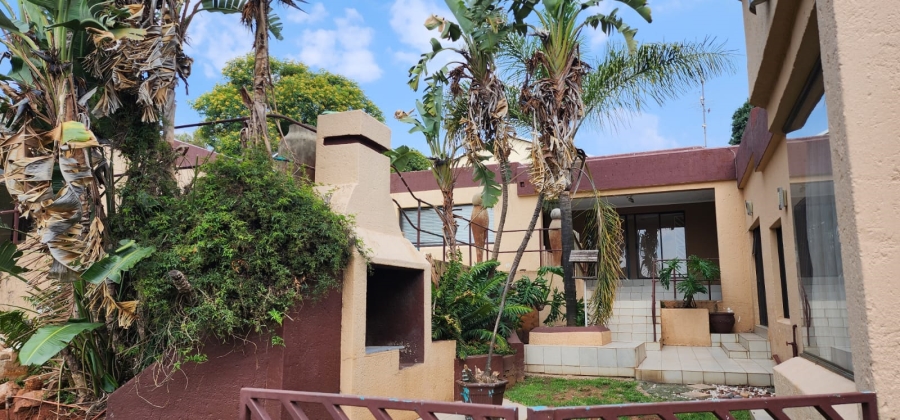 5 Bedroom Property for Sale in Kenmare Gauteng