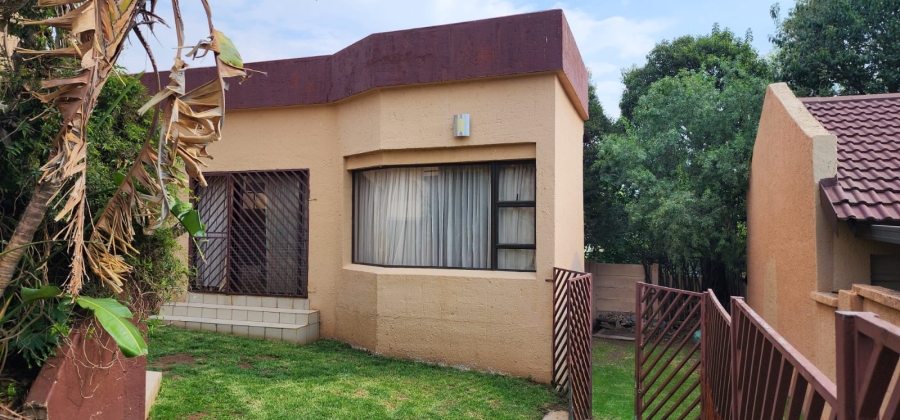 5 Bedroom Property for Sale in Kenmare Gauteng