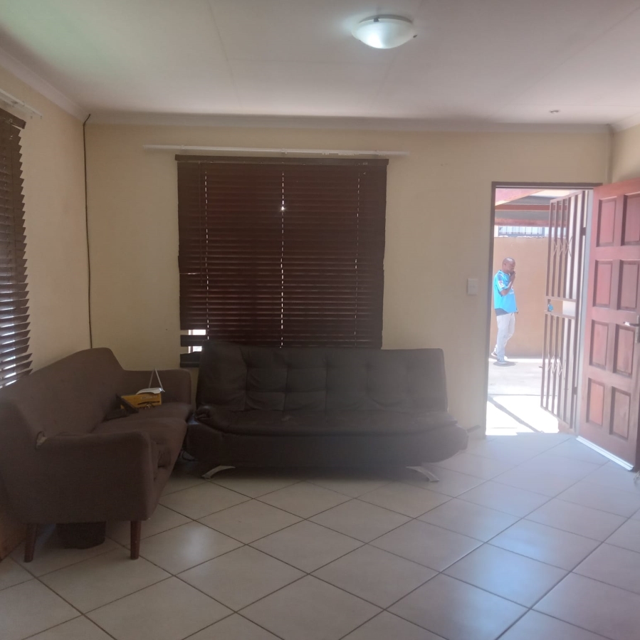 2 Bedroom Property for Sale in Witpoortjie A H Gauteng