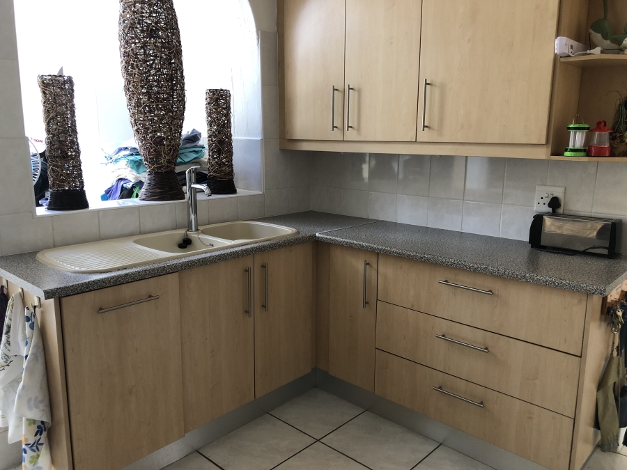 3 Bedroom Property for Sale in Essexwold Gauteng
