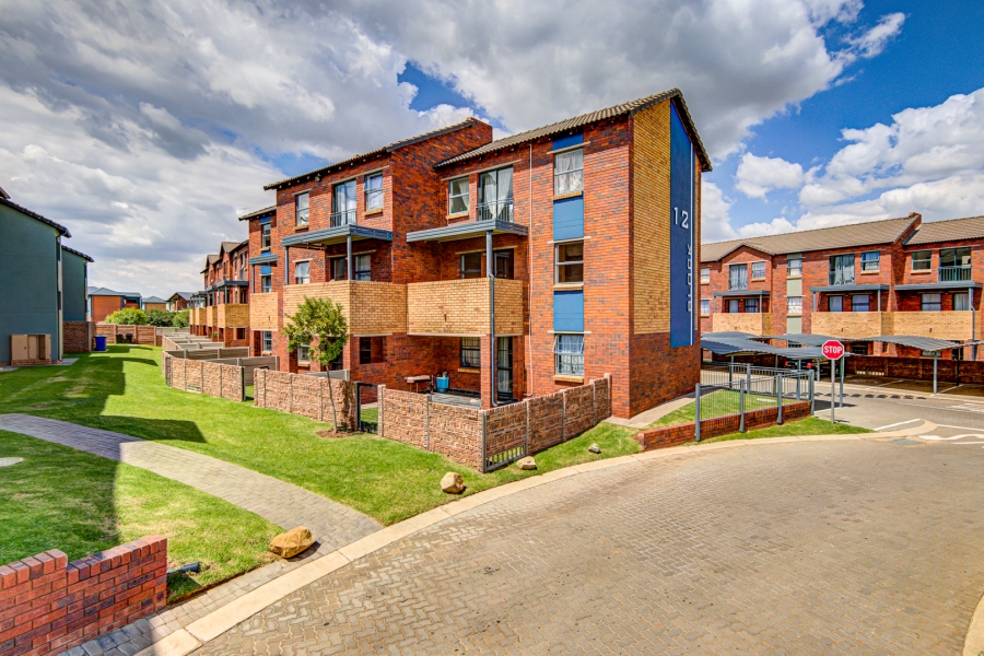 2 Bedroom Property for Sale in Kibler Park Gauteng