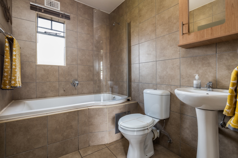2 Bedroom Property for Sale in Kibler Park Gauteng