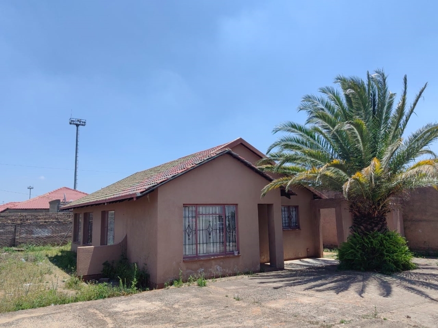 3 Bedroom Property for Sale in Toekomsrus Gauteng