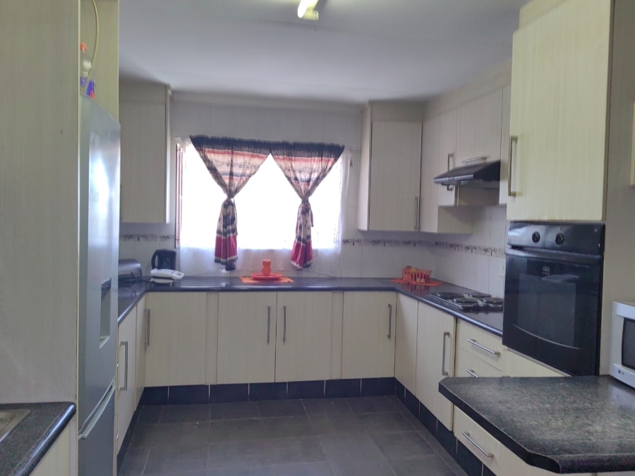 3 Bedroom Property for Sale in Toekomsrus Gauteng