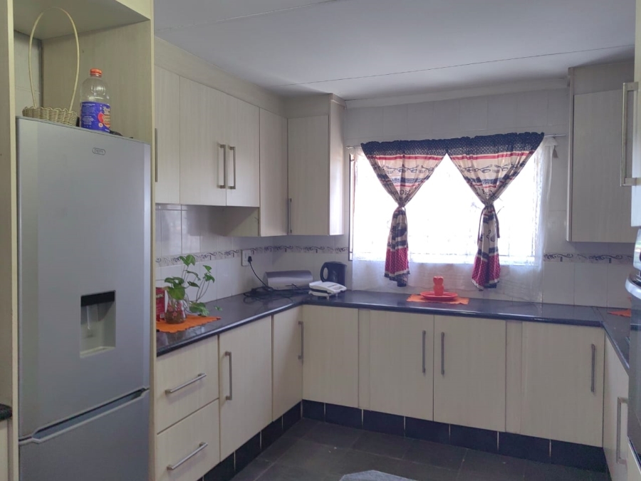 3 Bedroom Property for Sale in Toekomsrus Gauteng