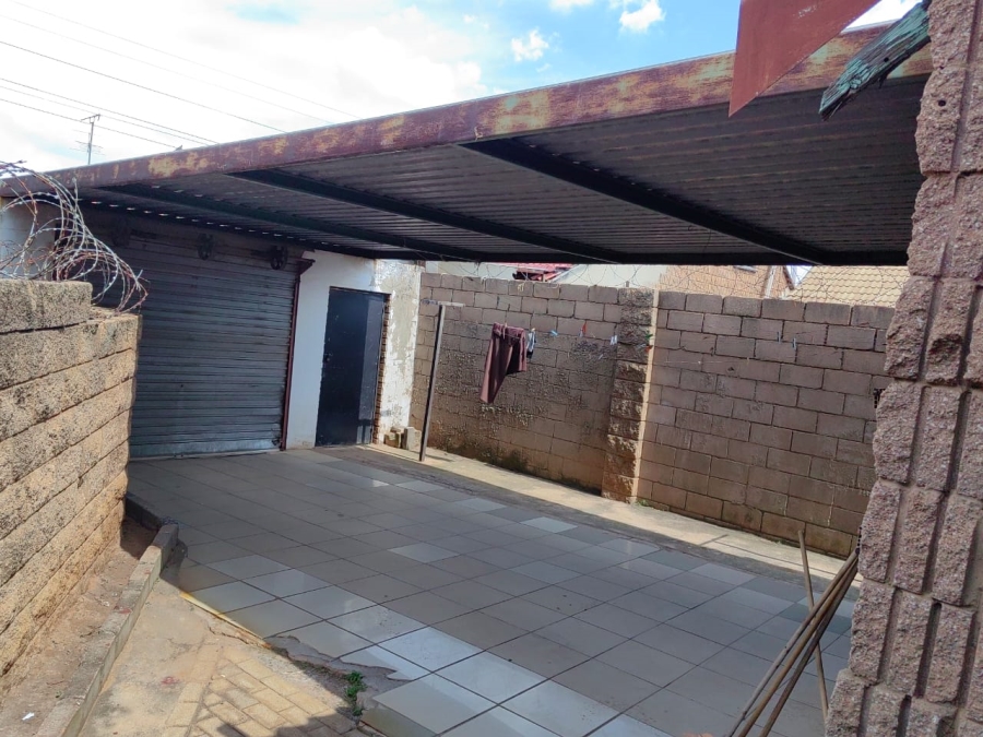 3 Bedroom Property for Sale in Toekomsrus Gauteng