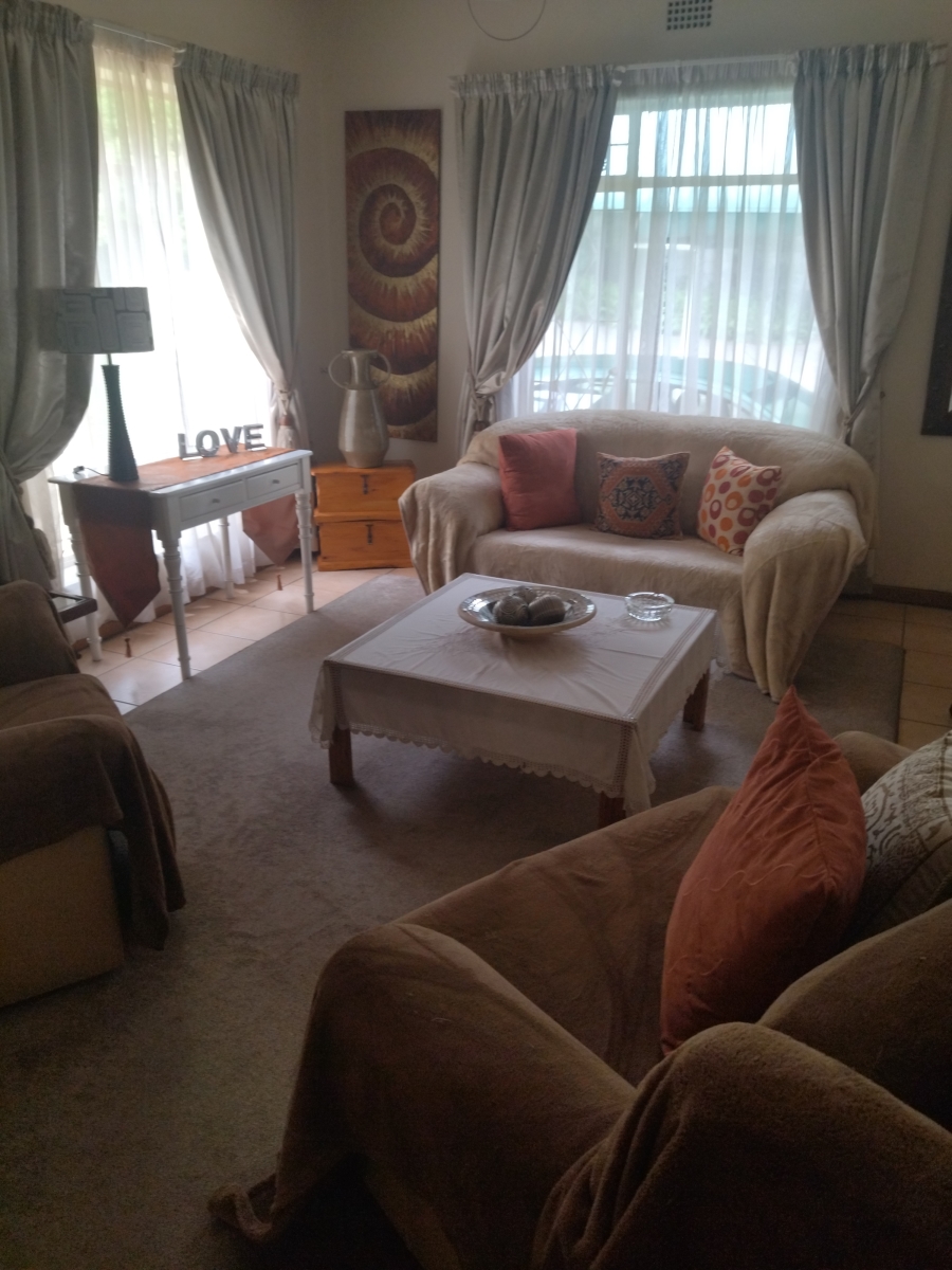 Room for rent in Ferndale Gauteng. Listed by PropertyCentral