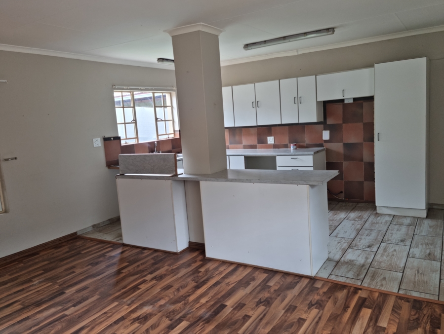 To Let 2 Bedroom Property for Rent in Horison Gauteng