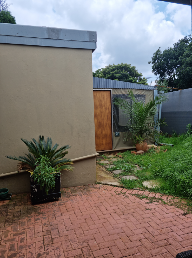 To Let 2 Bedroom Property for Rent in Horison Gauteng