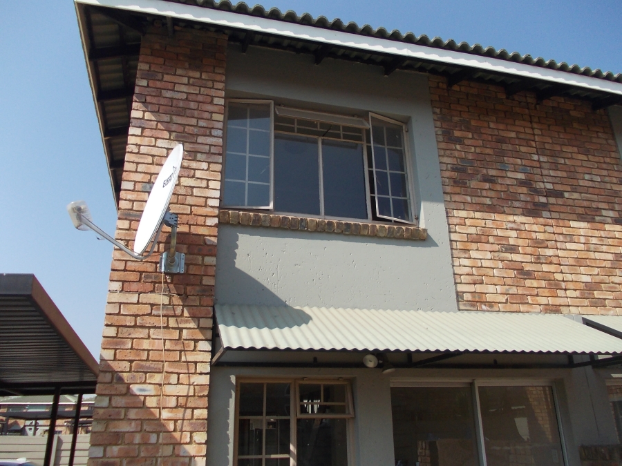 To Let 2 Bedroom Property for Rent in Edleen Gauteng