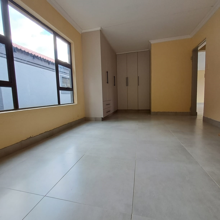 To Let 2 Bedroom Property for Rent in Theresa Park Gauteng