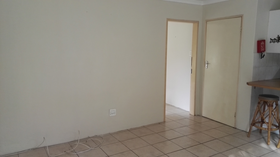 Room for rent in Terenure Gauteng. Listed by PropertyCentral