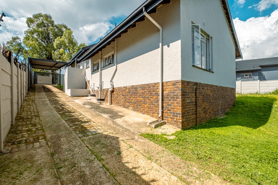 3 Bedroom Property for Sale in Lindhaven Gauteng