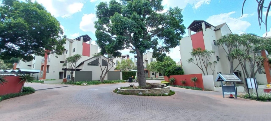 2 Bedroom Property for Sale in Lonehill Gauteng