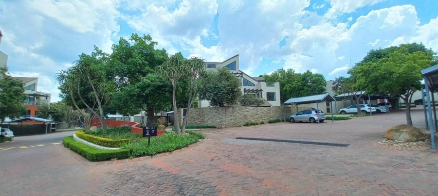 2 Bedroom Property for Sale in Lonehill Gauteng