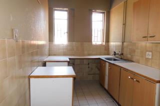 To Let 1 Bedroom Property for Rent in Yeoville Gauteng