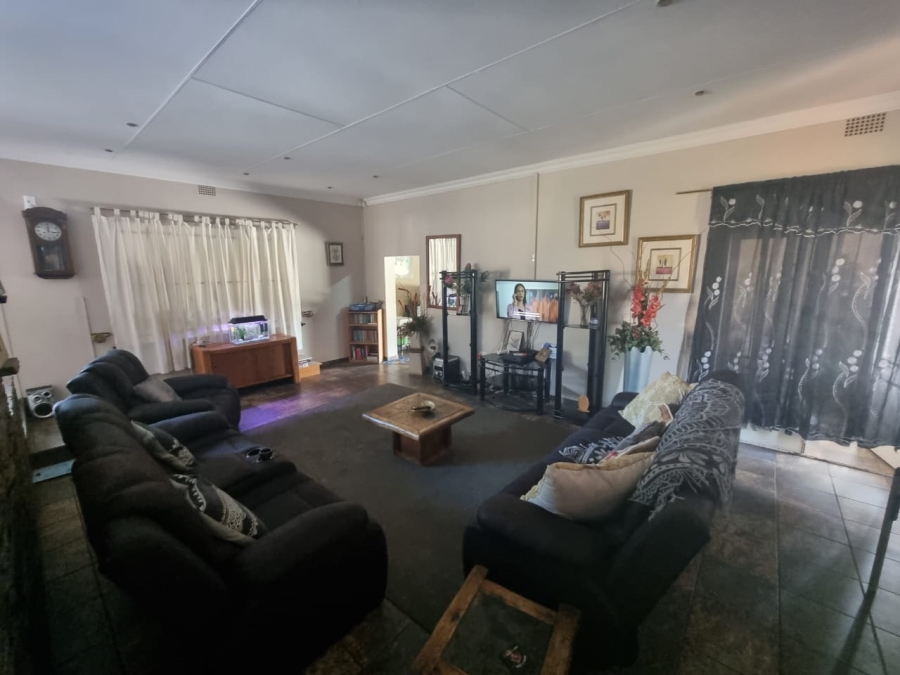 4 Bedroom Property for Sale in Greenhills Gauteng