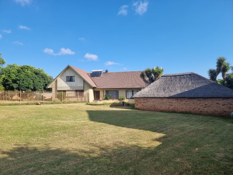 4 Bedroom Property for Sale in Greenhills Gauteng