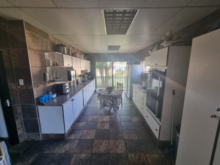 4 Bedroom Property for Sale in Greenhills Gauteng