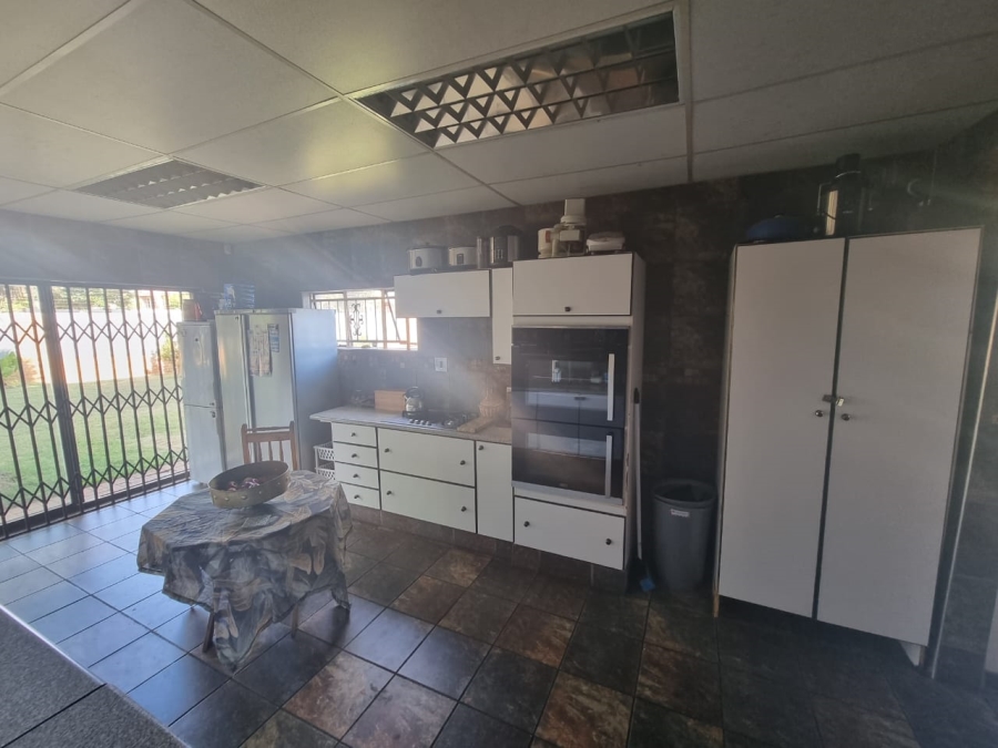 4 Bedroom Property for Sale in Greenhills Gauteng