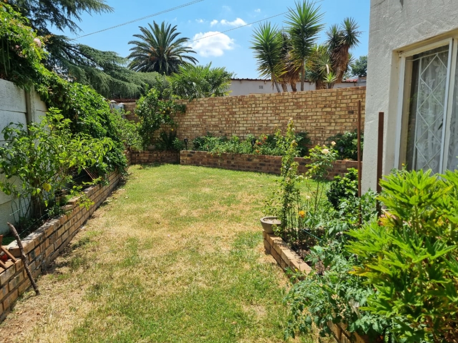 4 Bedroom Property for Sale in Greenhills Gauteng