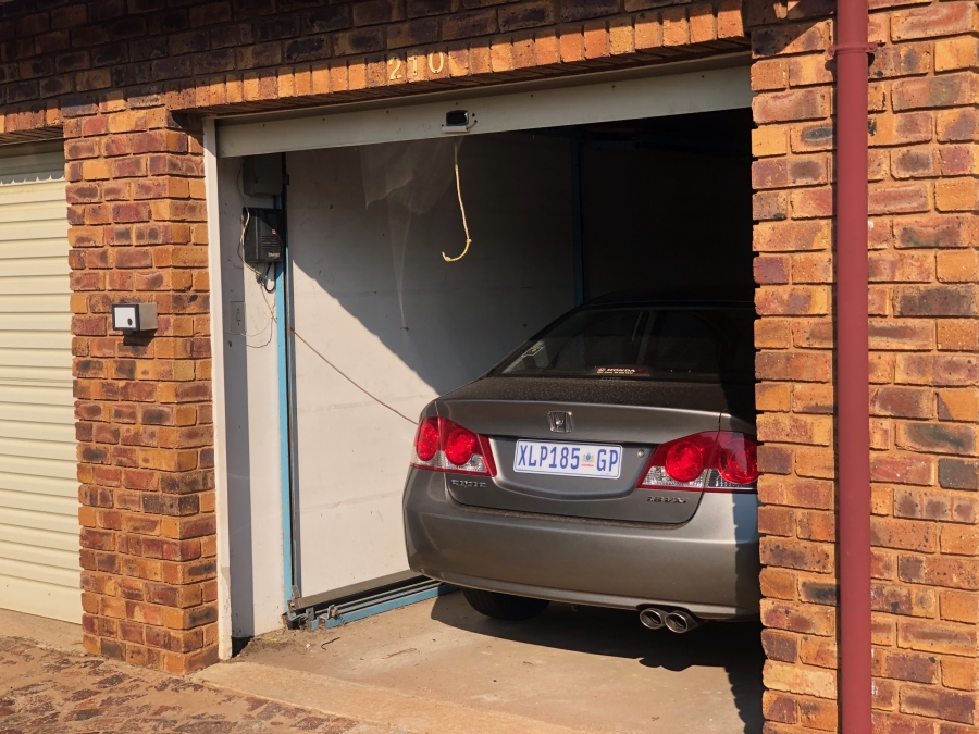 2 Bedroom Property for Sale in Sunair Gauteng