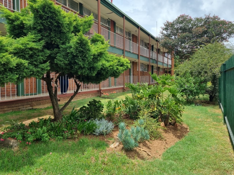 2 Bedroom Property for Sale in Greenhills Gauteng