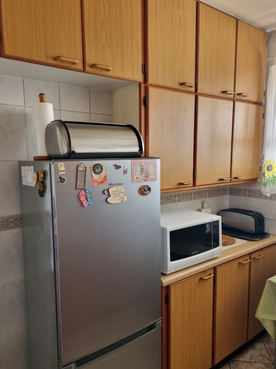 2 Bedroom Property for Sale in Greenhills Gauteng