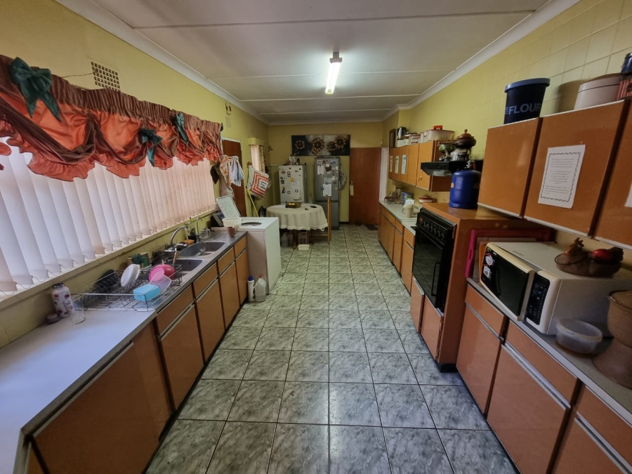 4 Bedroom Property for Sale in Greenhills Gauteng