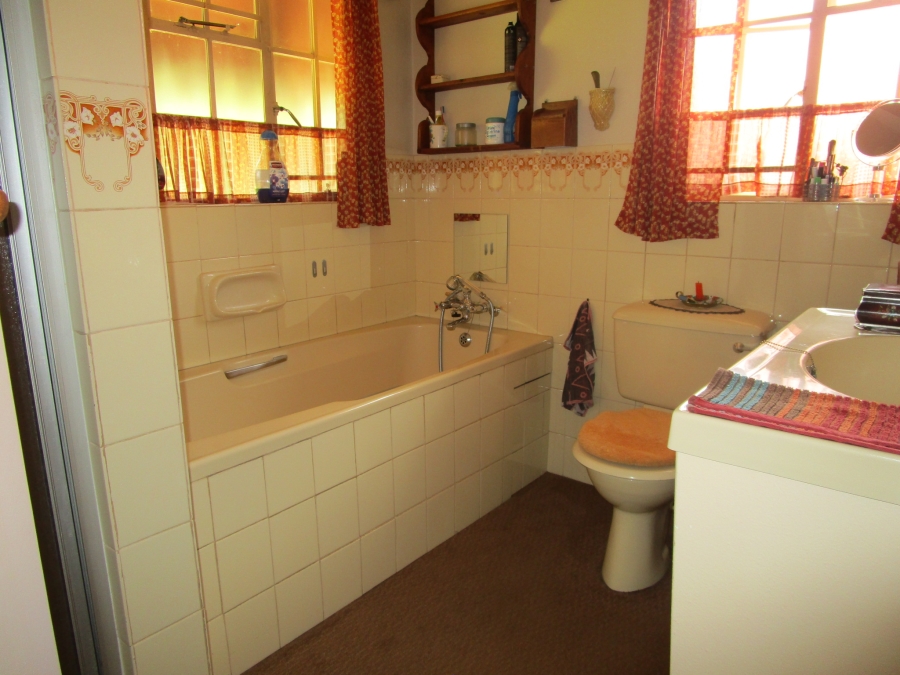 3 Bedroom Property for Sale in Lyttelton Gauteng