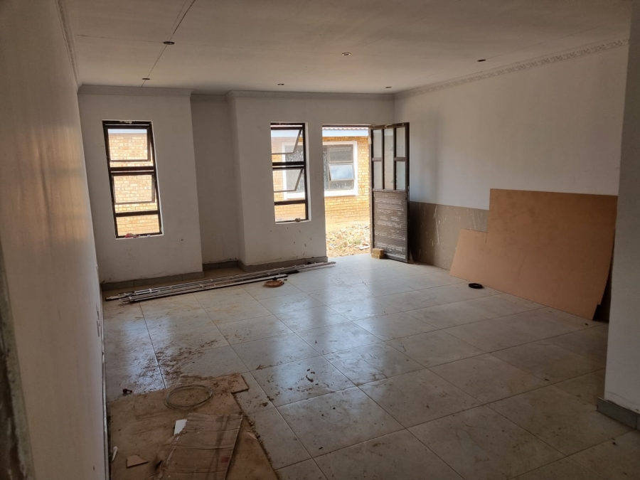 3 Bedroom Property for Sale in Greenhills Gauteng