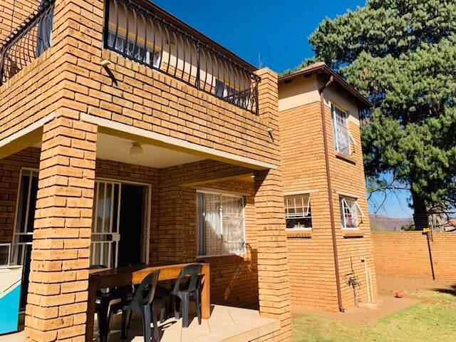 To Let 3 Bedroom Property for Rent in Honeydew Ridge Gauteng