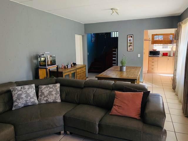 To Let 3 Bedroom Property for Rent in Honeydew Ridge Gauteng