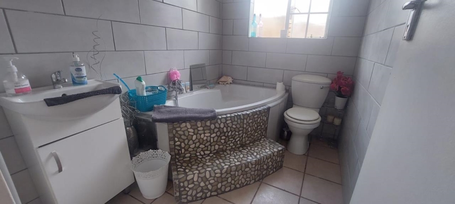 3 Bedroom Property for Sale in Annlin Gauteng