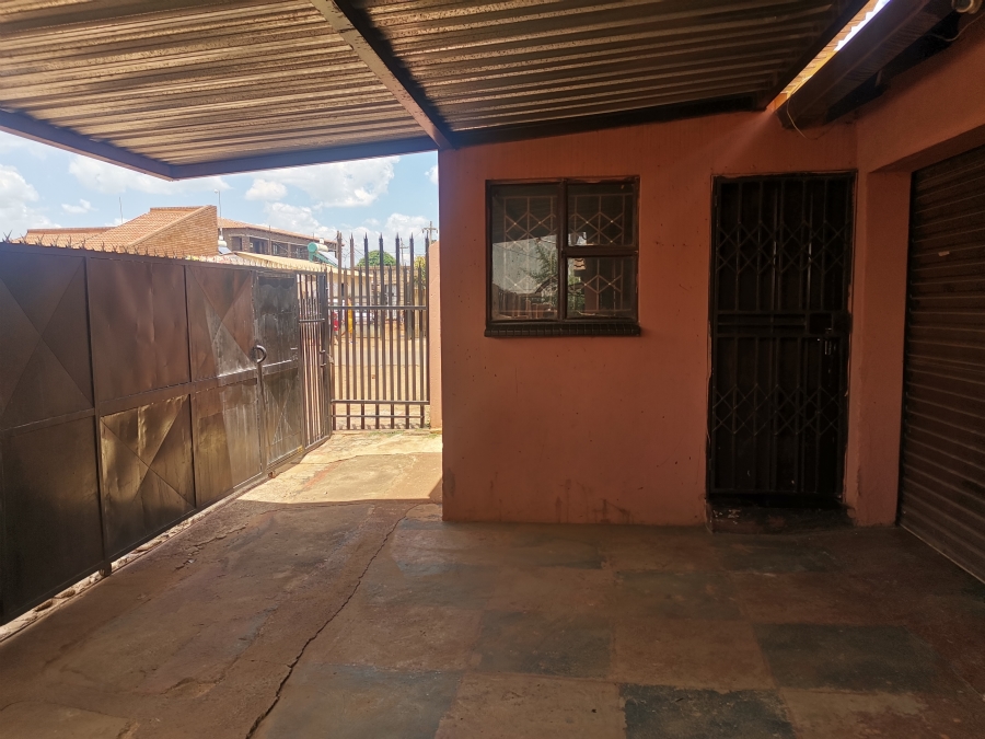 To Let  Bedroom Property for Rent in Ivory Park Gauteng