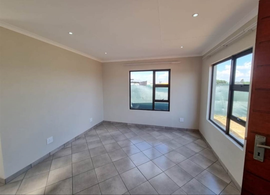 2 Bedroom Property for Sale in Windmill Park Gauteng