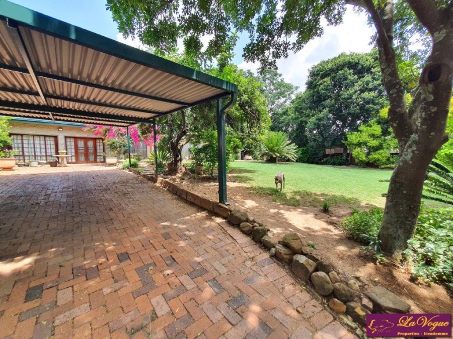 4 Bedroom Property for Sale in Die Wilgers Gauteng