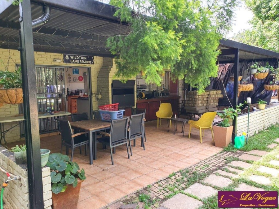 4 Bedroom Property for Sale in Die Wilgers Gauteng