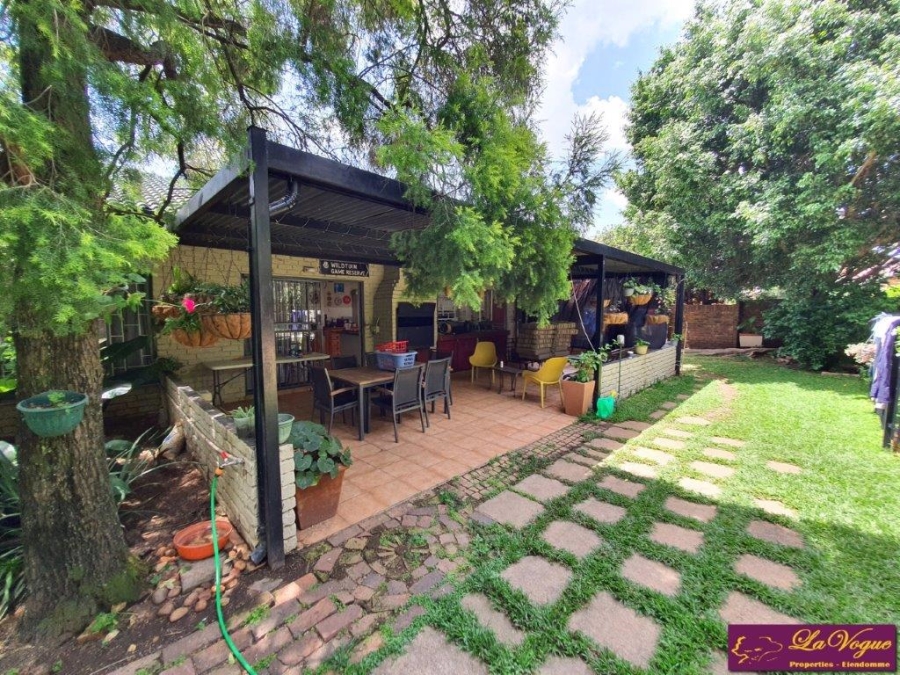 4 Bedroom Property for Sale in Die Wilgers Gauteng
