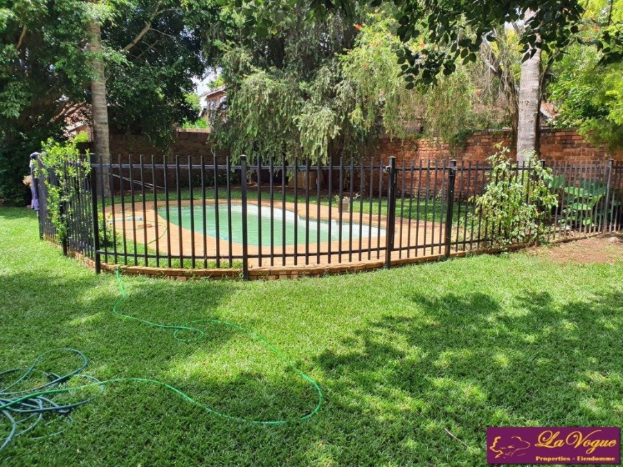 4 Bedroom Property for Sale in Die Wilgers Gauteng
