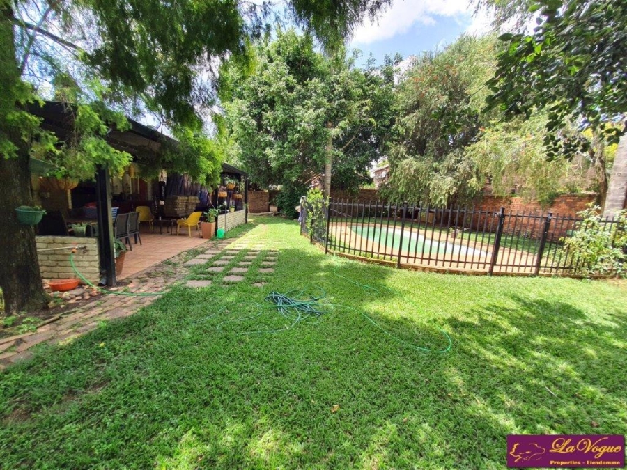 4 Bedroom Property for Sale in Die Wilgers Gauteng