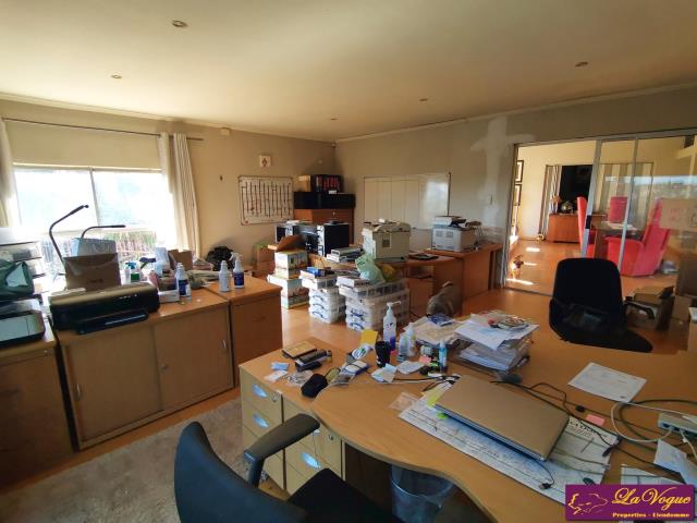 4 Bedroom Property for Sale in Waterkloof Heights Gauteng