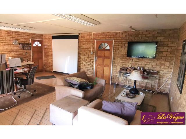 4 Bedroom Property for Sale in Waterkloof Heights Gauteng