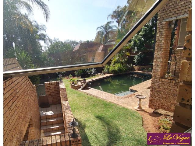 4 Bedroom Property for Sale in Waterkloof Heights Gauteng