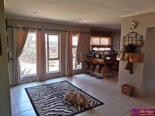 4 Bedroom Property for Sale in Waterkloof Heights Gauteng