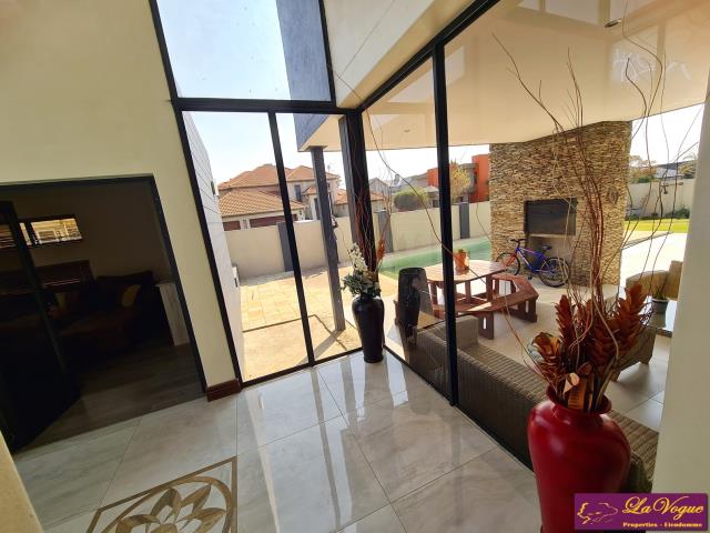 5 Bedroom Property for Sale in Silverwoods Country Estate Gauteng